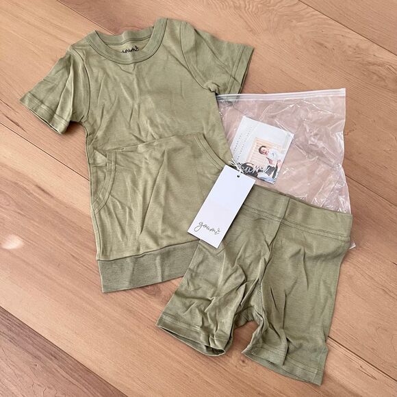 NWT Goumi Kids Artichoke Biker Set SZ 2T Toddler Shorts Tee Bamboo Green Organic - Picture 1 of 3